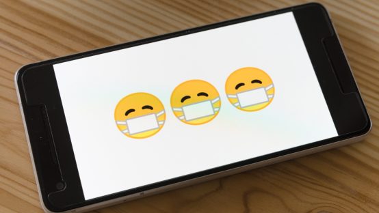 Coronavírus: saiba como higienizar seu celular sem prejudicar o aparelho