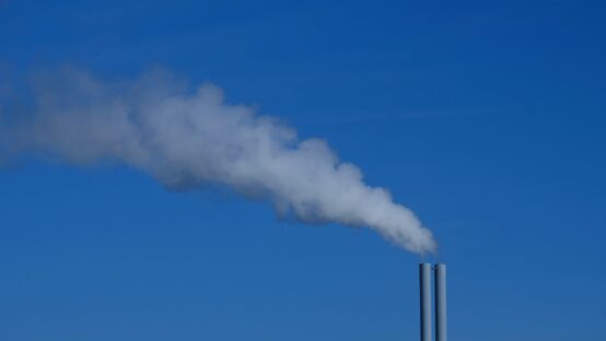 Sabia que a reciclagem de eletroeletrônicos pode ajudar a diminuir emissões de CO2 na atmosfera? Saiba como!