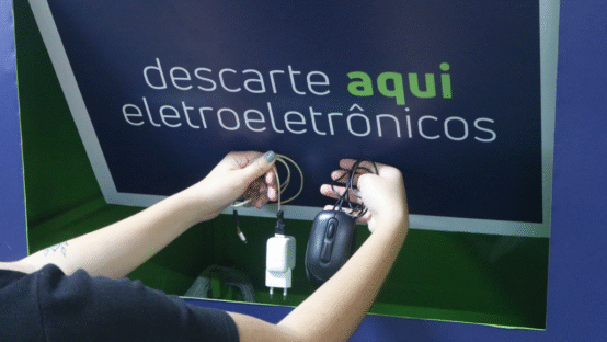 Telhanorte e Tumelero, em parceria com a Green Eletron, oferecem 16 coletores para a reciclagem de eletroeletrônicos e pilhas